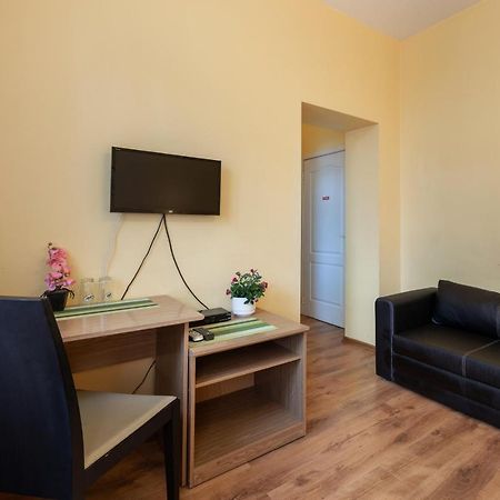 Spare Hotel And Bowling Riga Extérieur photo