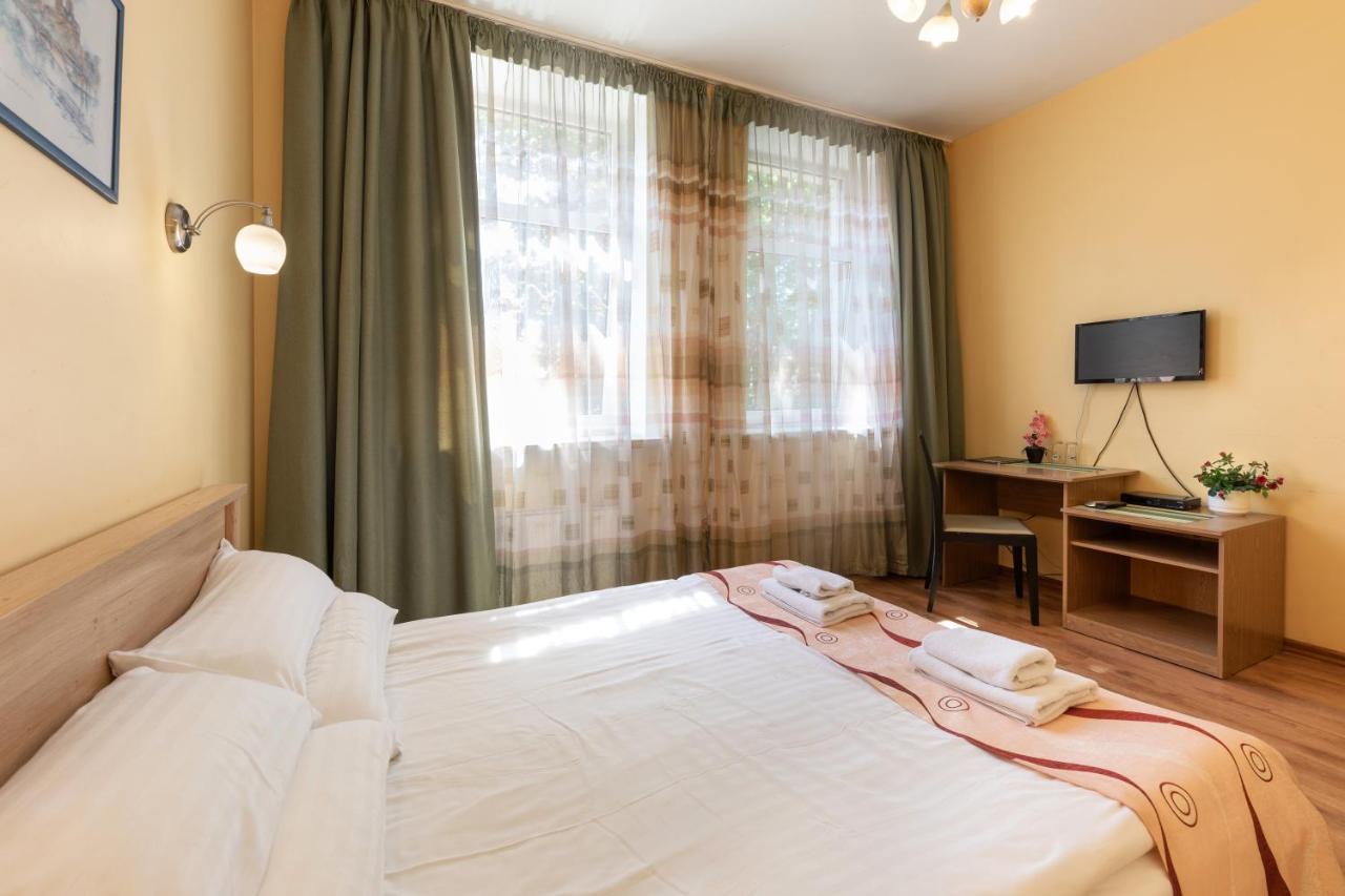 Spare Hotel And Bowling Riga Extérieur photo