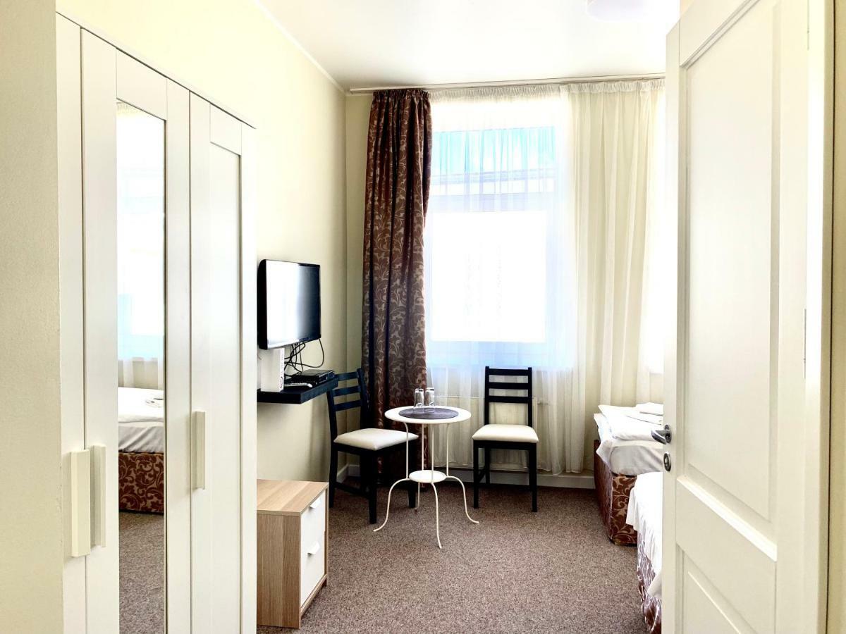 Spare Hotel And Bowling Riga Extérieur photo